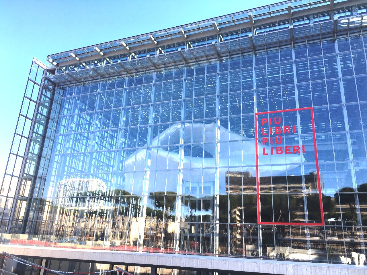 Casa delle Traduzioni sulla Nuvola.Scritture e riscritture.Tradurre le guide Lonely Planet